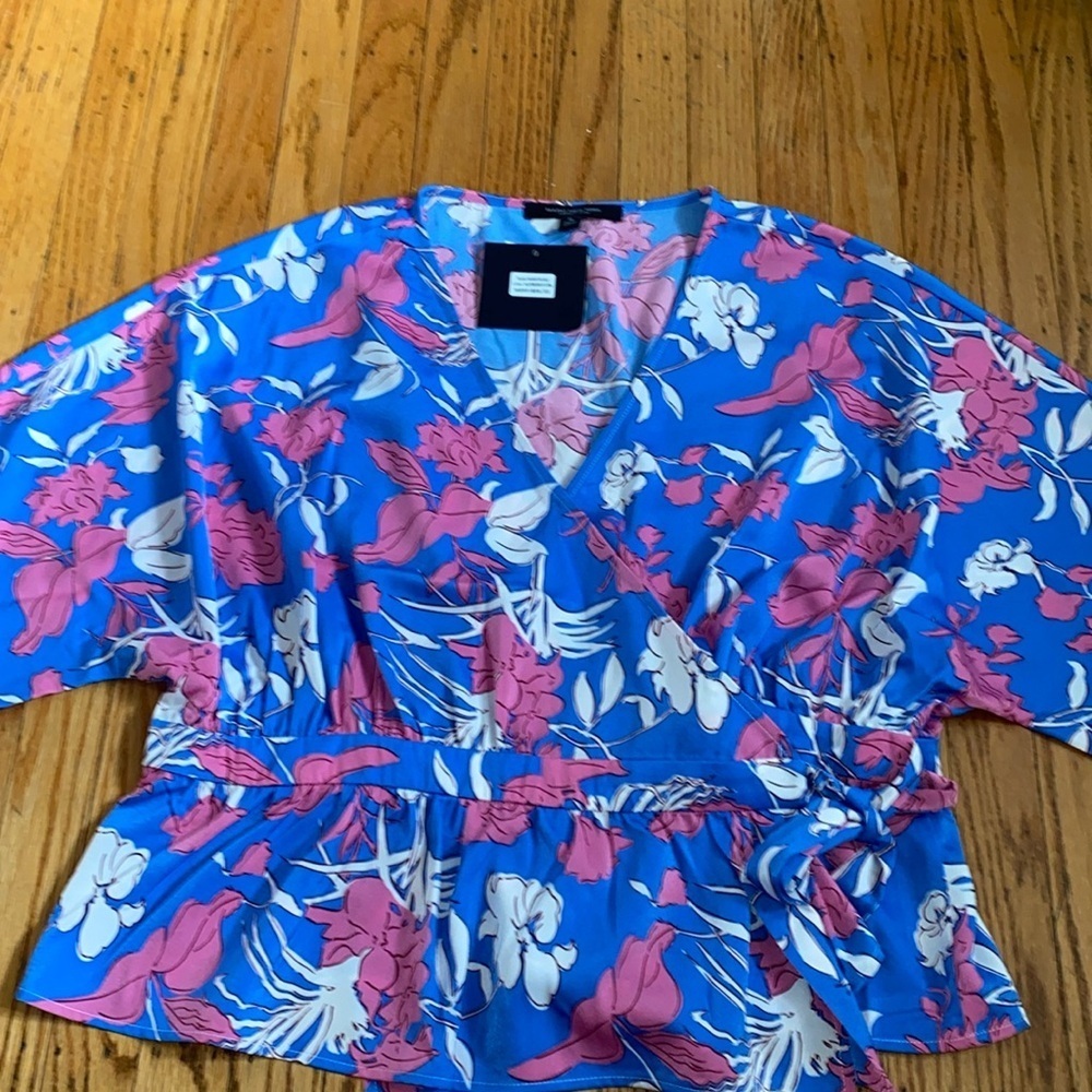 Andrew Marc size xl floral wrap blouse nwt